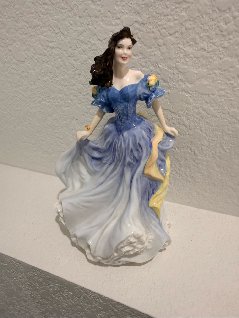 Royal Doulton “Rebecca” figurine HN4041 - figure of the year 1998
